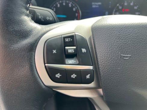 Certified 2022 Ford Explorer XLT w/ Equipment Group 202A AWD/4WD image 14