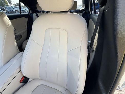 Used 2022 Mercedes-Benz A 220 image 22