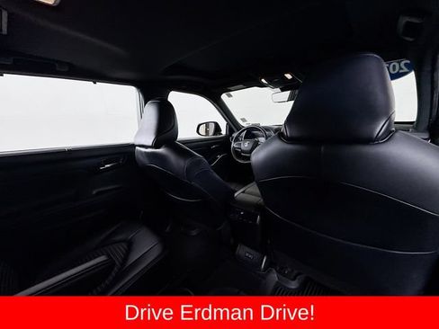 Used 2023 Toyota Highlander XSE FWD image 29