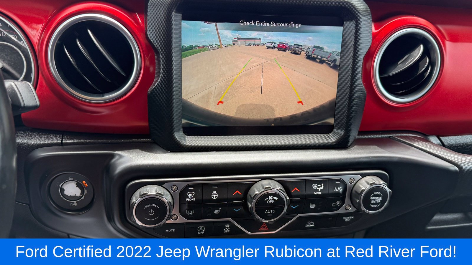Used 2022 Jeep Wrangler Unlimited Rubicon w/ Cold Weather Group AWD/4WD image 16