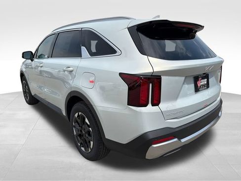 New 2026 Kia Sorento S w/ S Panoramic Sunroof Package FWD image 5