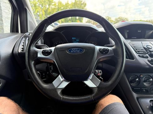 Used 2016 Ford Transit Connect XLT image 28