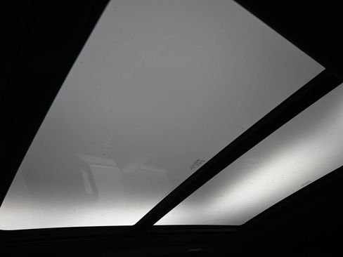 Used 2023 Cadillac Escalade ESV Premium Luxury image 32