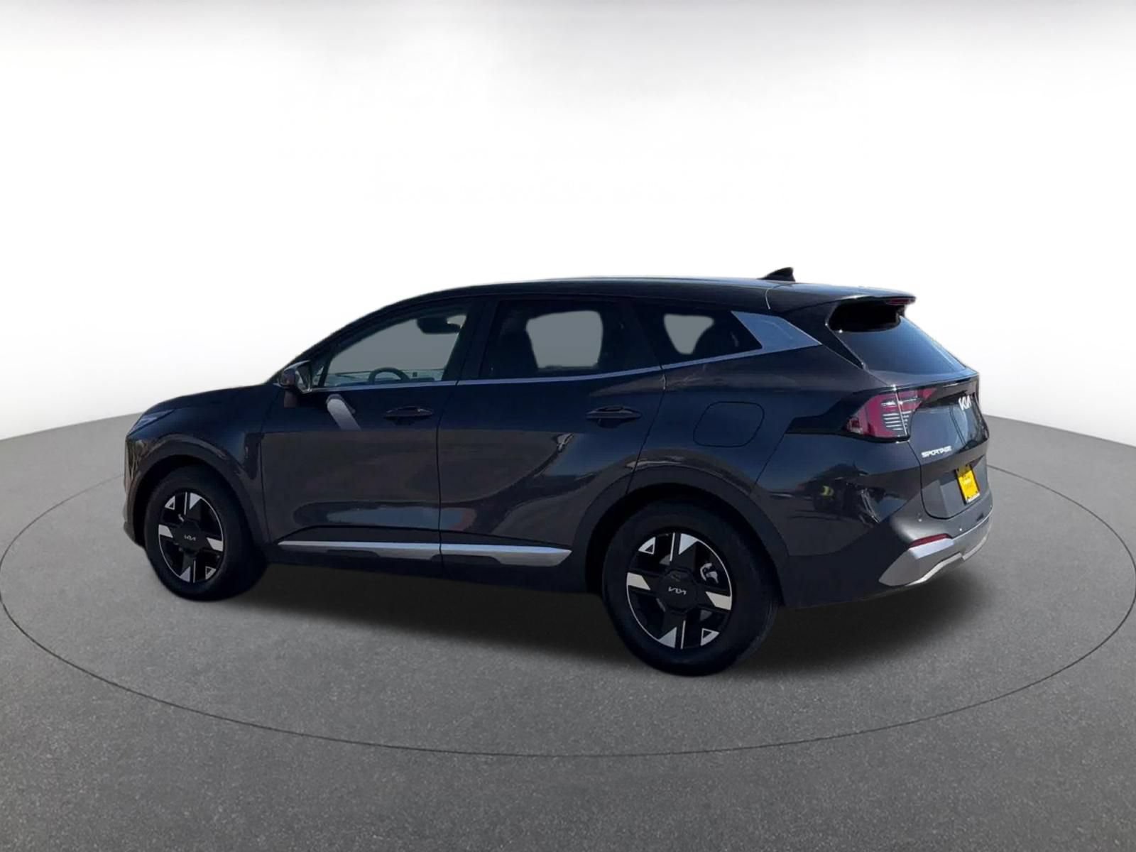 Used 2026 Kia Sportage LX FWD image 9