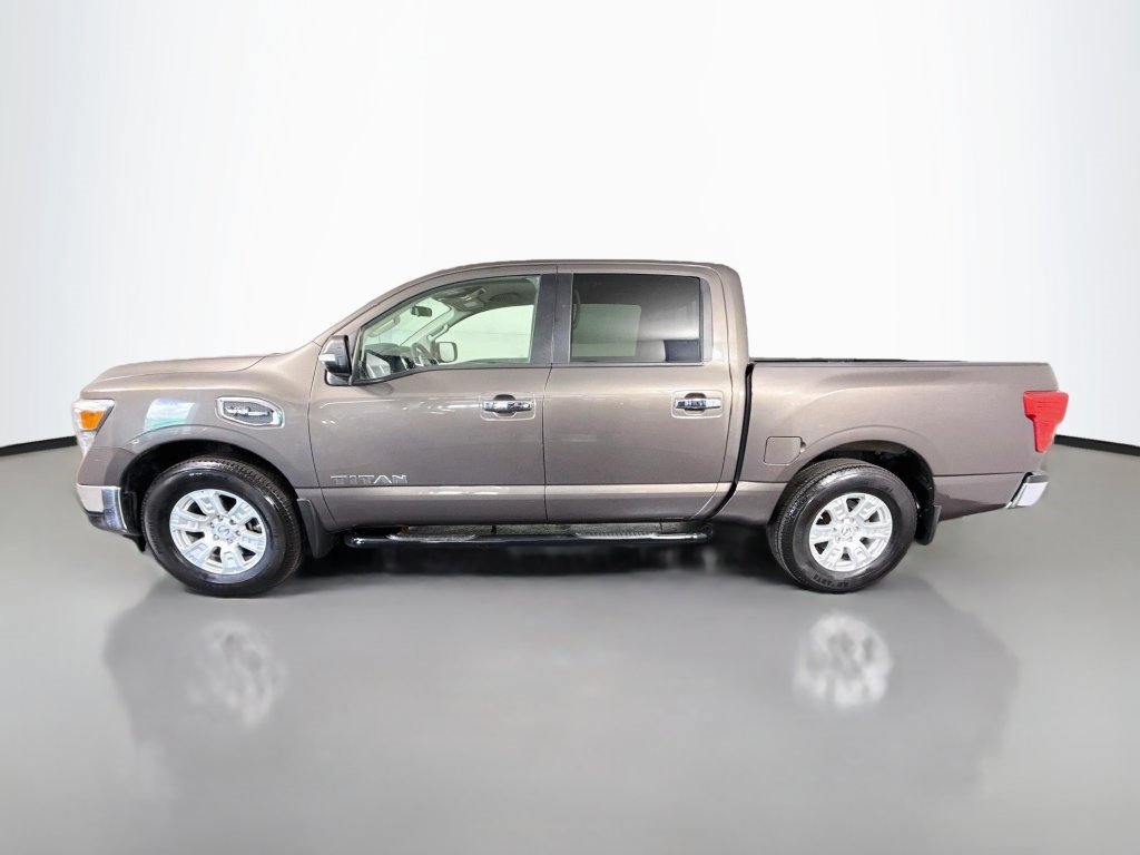 Used 2017 Nissan Titan SV RWD image 6