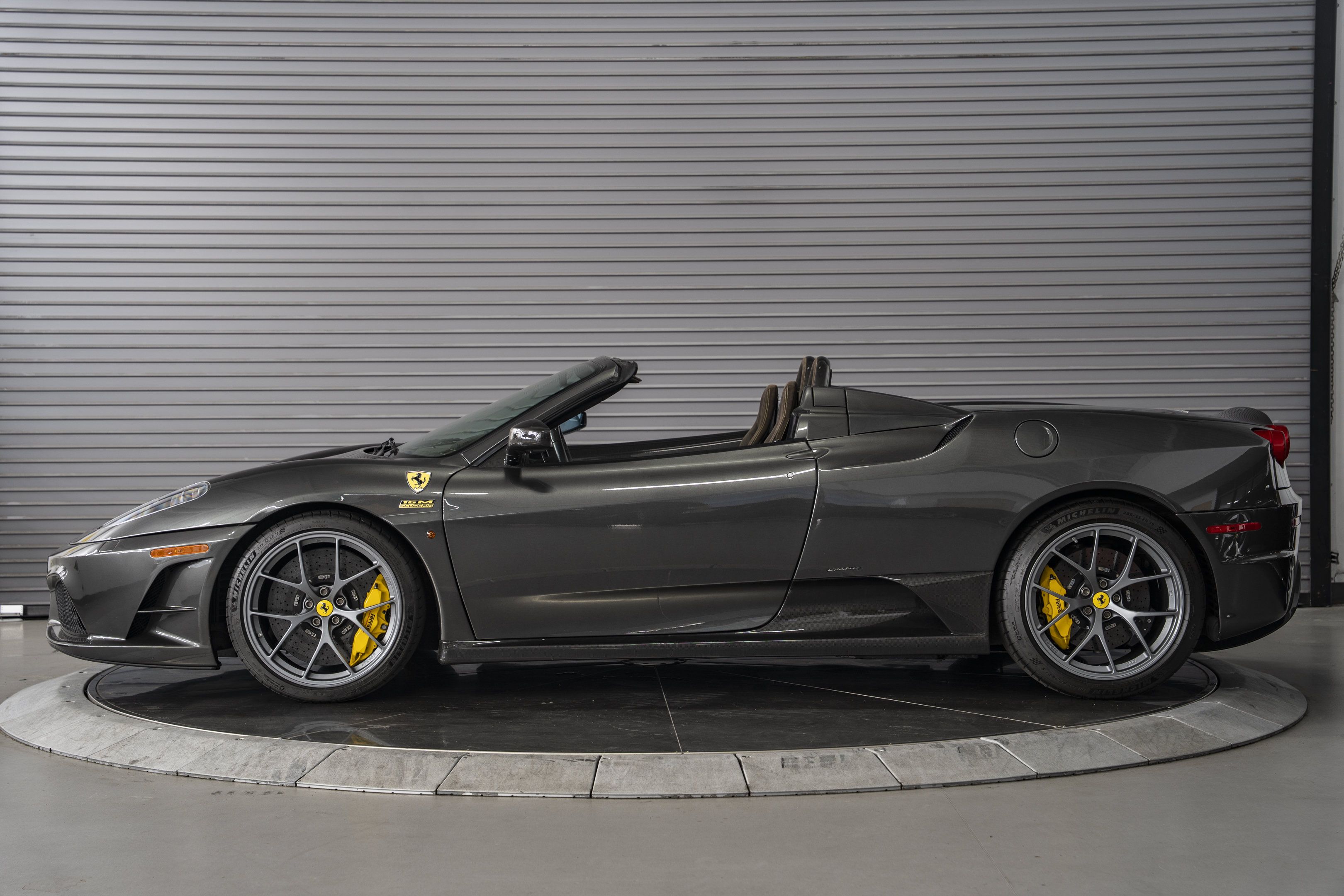 Used 2009 Ferrari F430 Scuderia RWD image 2