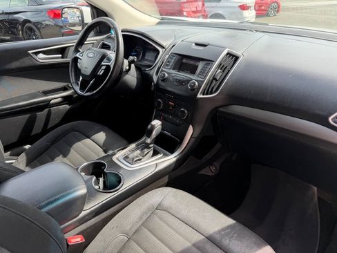 Used 2018 Ford Edge SEL AWD/4WD image 19