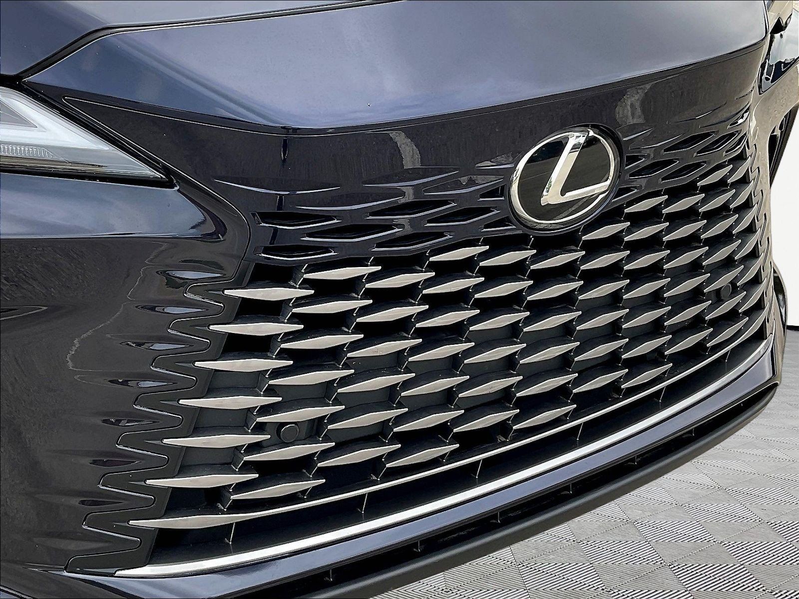 Used 2025 Lexus RX 350 Premium w/ Accessory Package (Z1) FWD image 33
