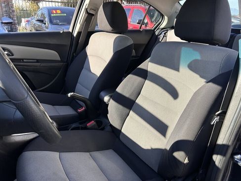 Used 2016 Chevrolet Cruze LS image 14