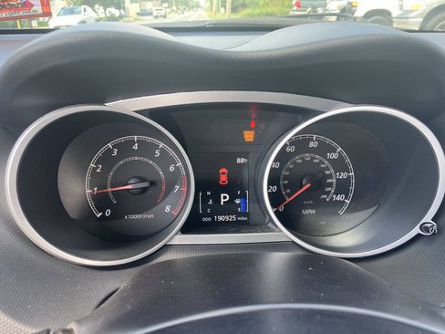 Used 2013 Mitsubishi Outlander SE AWD/4WD image 4
