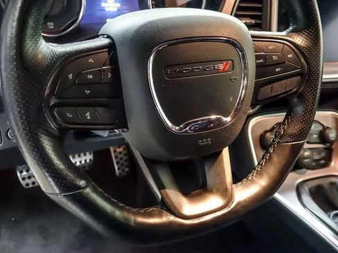 Used 2022 Dodge Challenger R/T Scat Pack RWD image 12