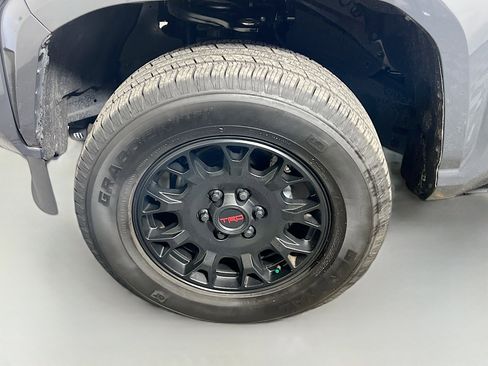 Used 2024 Toyota Tacoma SR5 image 34