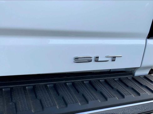 New 2025 GMC Sierra 2500 SLT w/ SLT Premium Package image 15