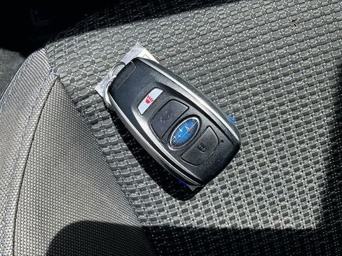 Used 2025 Subaru Forester Premium AWD/4WD image 11