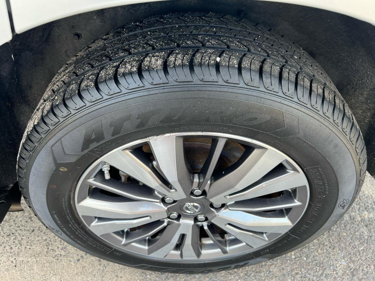 Used 2018 Nissan Pathfinder SV AWD/4WD image 9