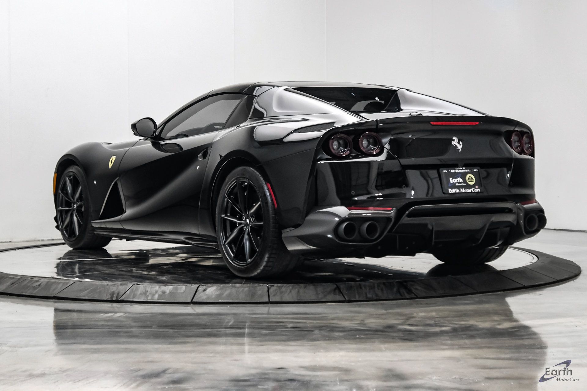 Used 2022 Ferrari 812 GTS RWD image 14