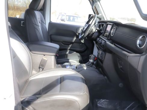 Used 2022 Jeep Wrangler Unlimited Sahara w/ Cold Weather Group image 35