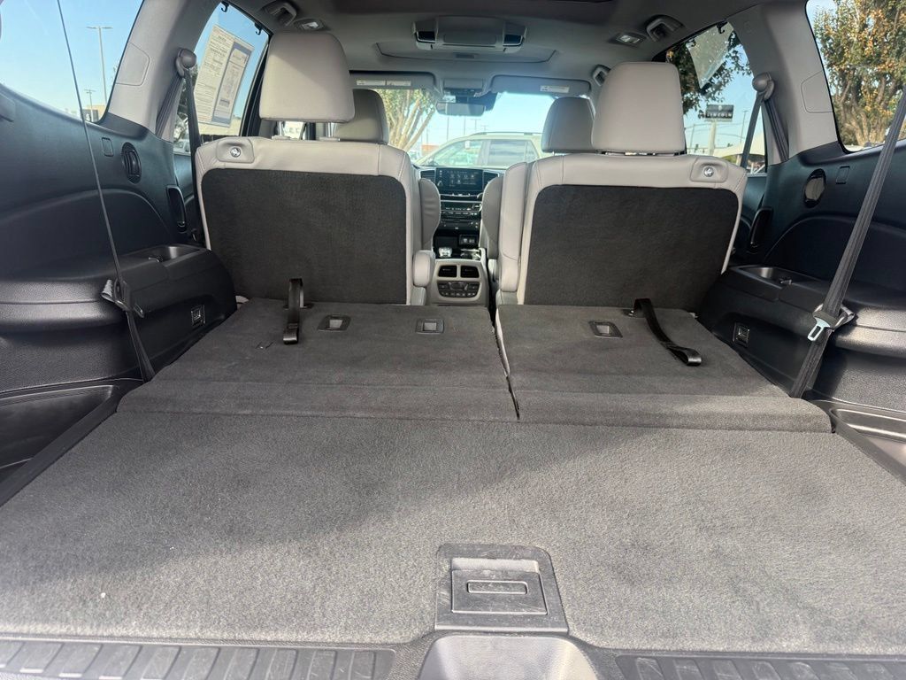 Used 2021 Honda Pilot Elite image 18