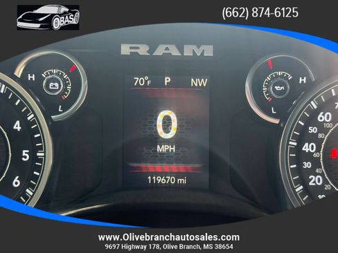 Used 2023 RAM 1500 Big Horn AWD/4WD image 18