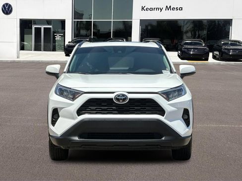 Used 2021 Toyota RAV4 XLE w/ Convenience Package FWD image 9