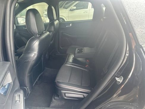 Used 2025 Ford Escape ST-Line AWD/4WD image 7