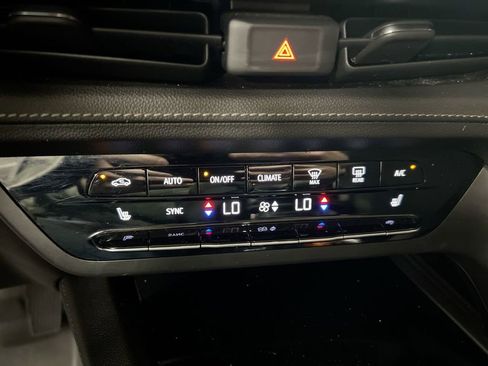 Used 2021 Buick Envision Preferred FWD image 11