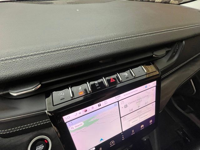 Used 2022 Jeep Grand Cherokee Limited AWD/4WD image 22