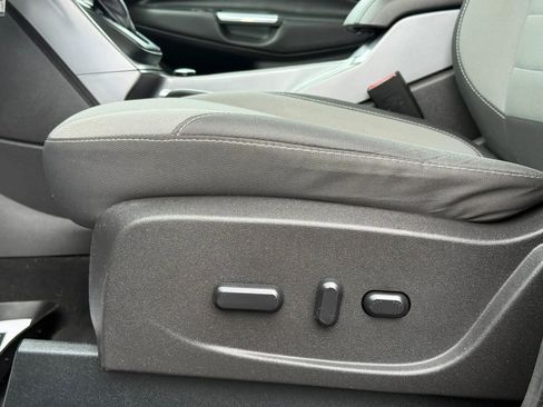 Used 2015 Ford Escape SE w/ Equipment Group 201A AWD/4WD image 21