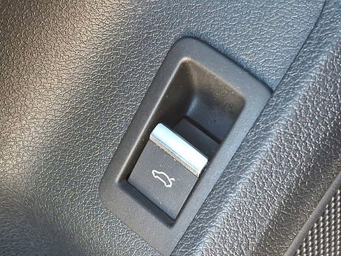 Certified 2022 Audi A4 2.0T Premium w/ 18" Wheel Package image 28