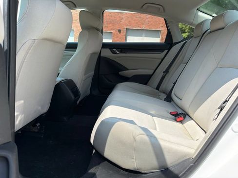 Used 2018 Honda Accord LX image 24