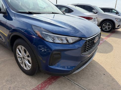 Used 2023 Ford Escape Active FWD image 5