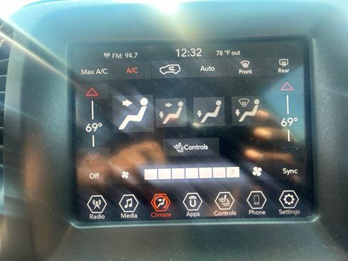 Used 2021 Jeep Compass Trailhawk w/ Convenience Group AWD/4WD image 23