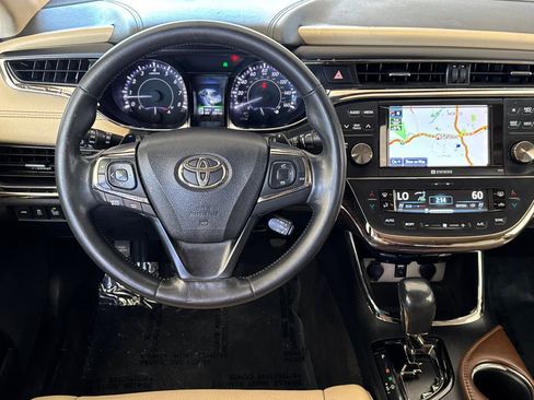Used 2014 Toyota Avalon Limited FWD image 14