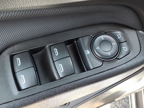 Used 2024 Chevrolet Equinox RS w/ RS Leather Package FWD image 20