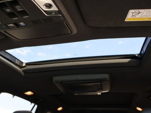 Used 2021 Honda Pilot Black Edition image 35