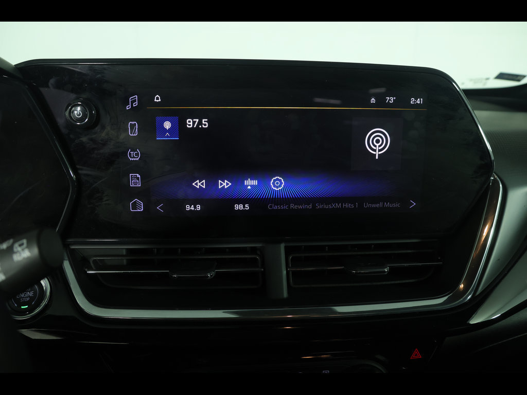 Used 2024 Chevrolet Trax RS w/ Sunroof Package FWD image 14