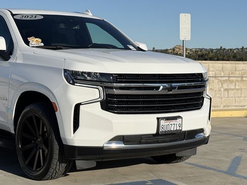 Used 2021 Chevrolet Tahoe LT image 3