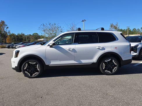 New 2025 Kia Telluride EX w/ EX Captain's Chair Package image 5