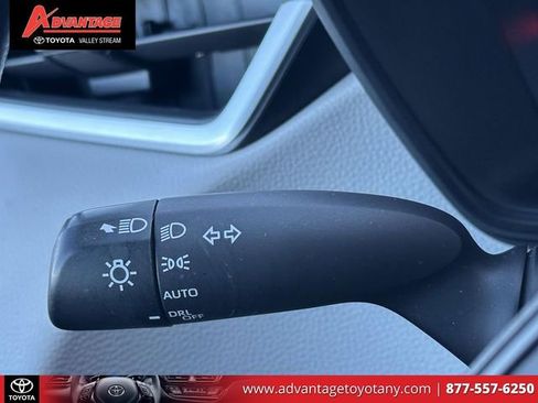 Certified 2022 Toyota Corolla LE w/ LE Convenience Package image 25