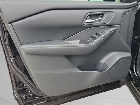 New 2026 Nissan Rogue SV image 30