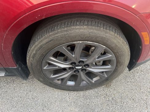 Used 2019 Cadillac XT5 Platinum image 12