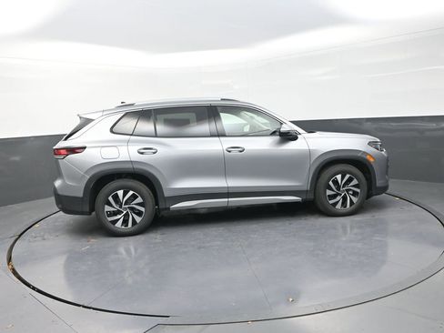 New 2026 Volkswagen Tiguan S FWD image 11