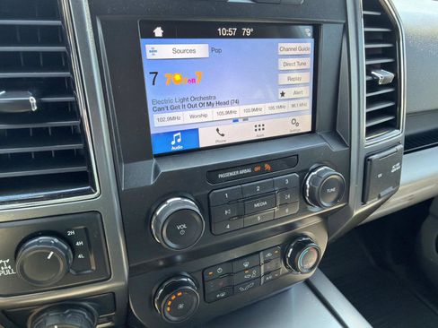 Used 2019 Ford F150 XLT w/ Equipment Group 302A Luxury AWD/4WD image 9