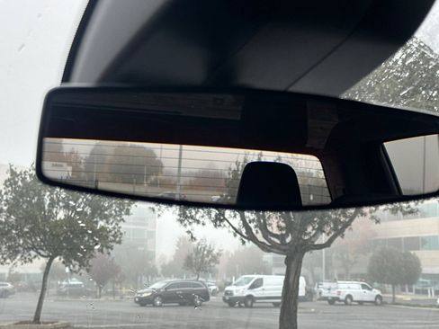 Used 2025 Chevrolet Silverado 1500 Custom image 25