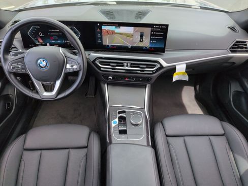 Used 2023 BMW i4 eDrive40 w/ Premium Package image 29