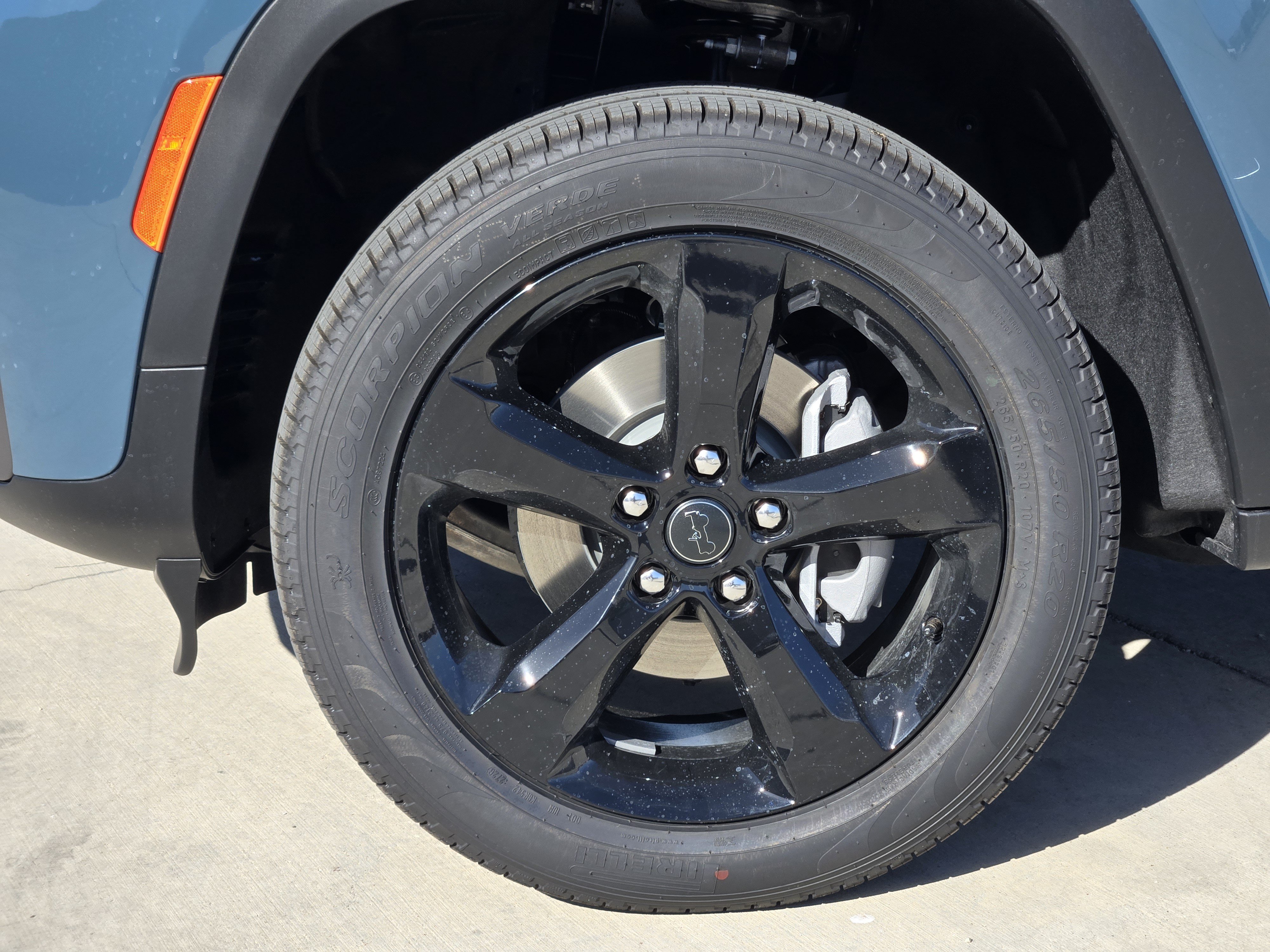 New 2027 Jeep Grand Cherokee Limited AWD/4WD image 9