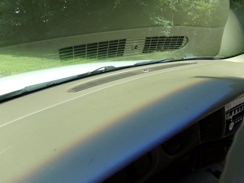 Used 2004 Buick Le Sabre Limited FWD image 38