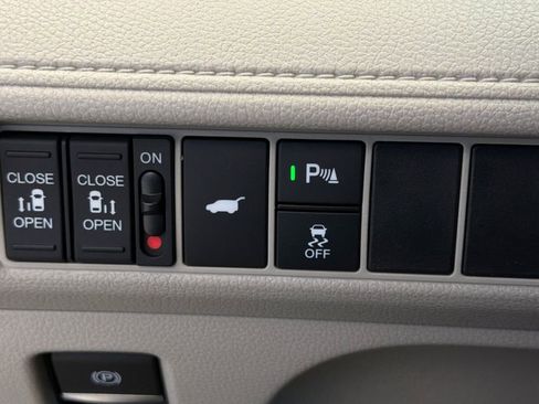 New 2026 Honda Odyssey Touring image 31