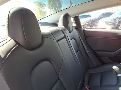 Used 2018 Tesla Model 3 image 14