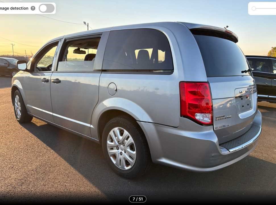 Used 2019 Dodge Grand Caravan SE w/ UConnect Hands-Free Group FWD image 7